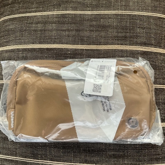 lululemon athletica Handbags - NWT Lululemon Athletica All Spice Everywhere Belt Bag